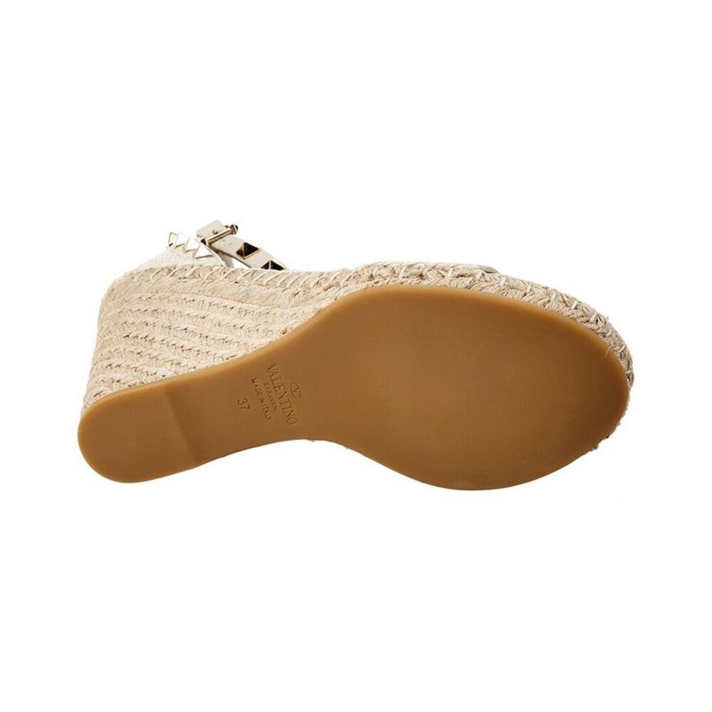 Valentino Rockstud 95 Grainy Leather Wedge Sandal, White - Picture 4 of 5